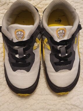 Puma Kids White, Gray & Yellow Casual Sneakers